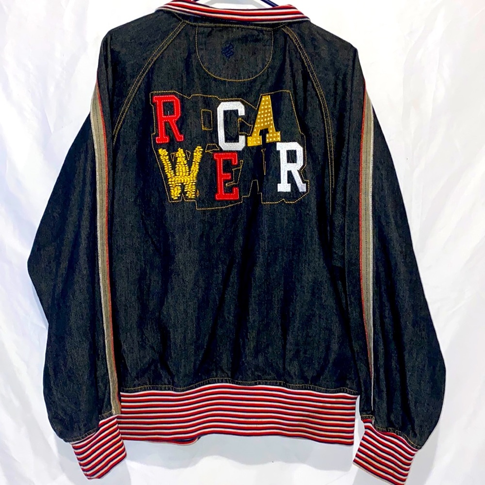 Mens Rocawear Jean Jacket.